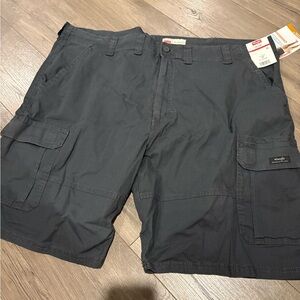 Men’s Wrangler Cargo Shorts Size 44